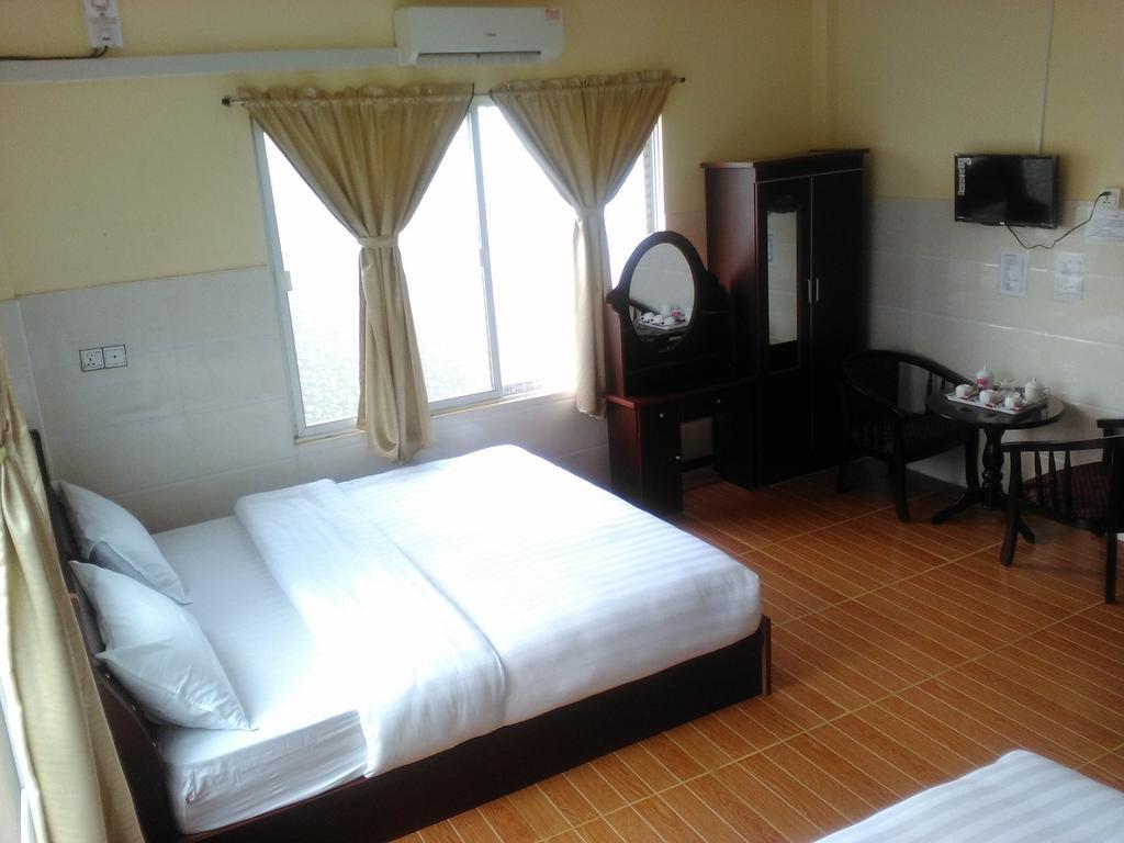 Hotel 99 Pyin Oo Lwin Exterior photo