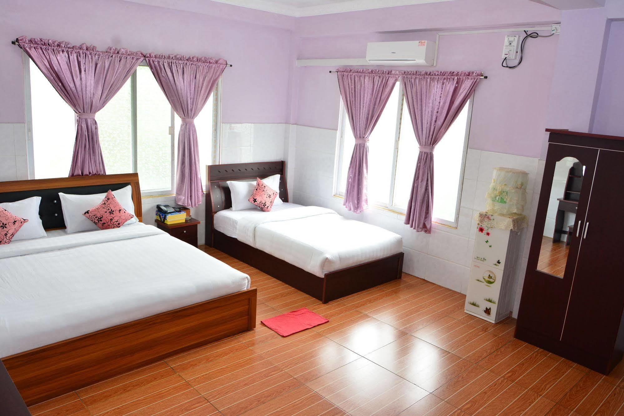 Hotel 99 Pyin Oo Lwin Exterior photo