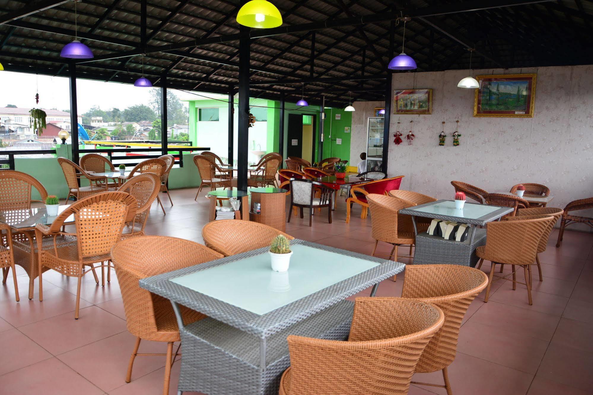 Hotel 99 Pyin Oo Lwin Exterior photo